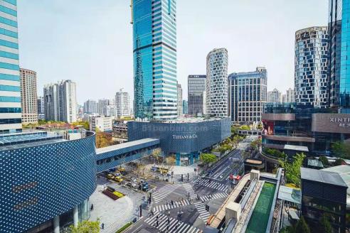 新天地淮海中路有成交特价5元香港广场精装全配出租